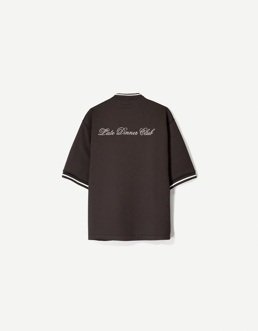 Bershka Camisa Fit Bordado Marrom