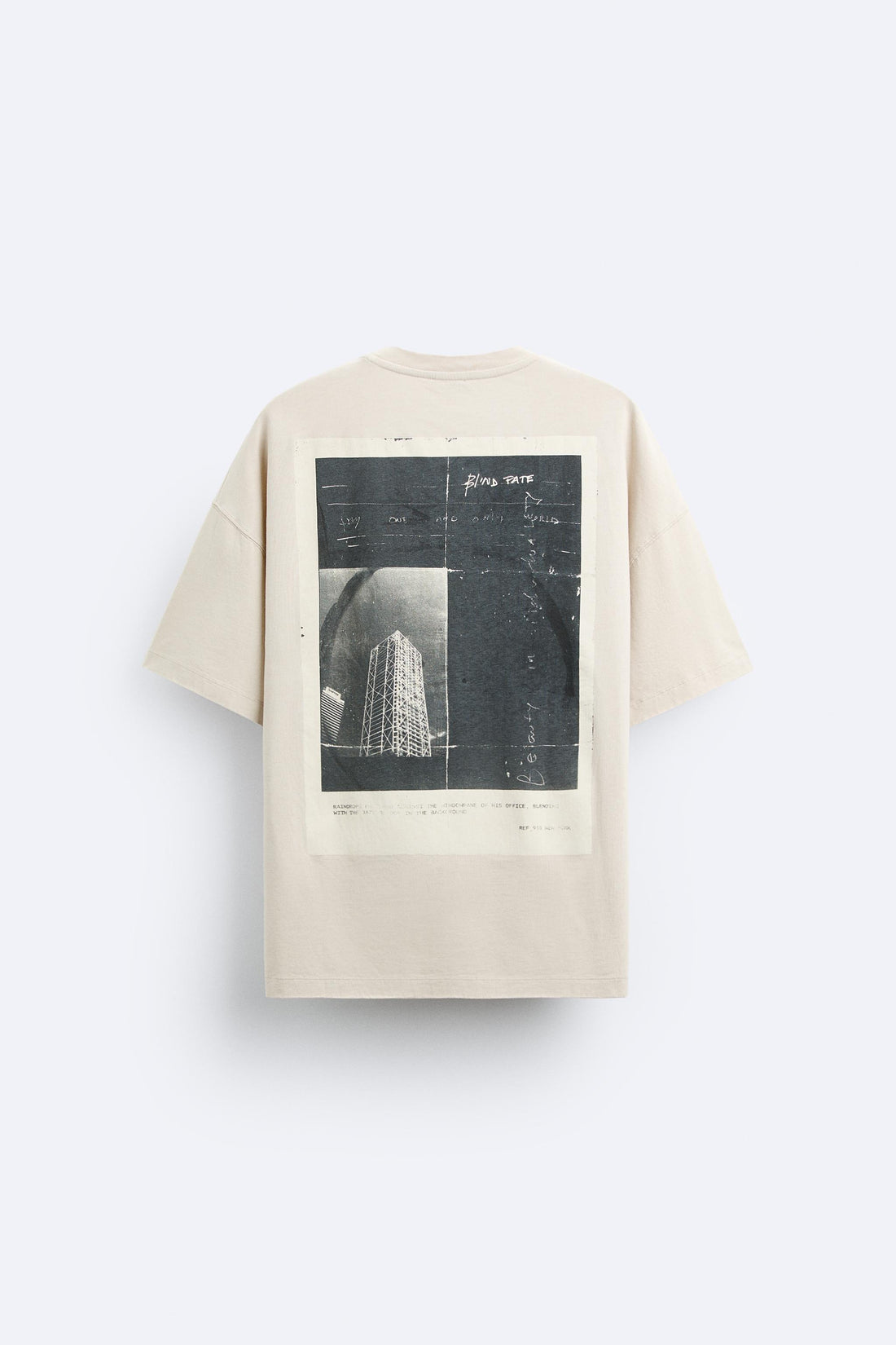 Zara T-Shirt Oversized Deslavada Patch