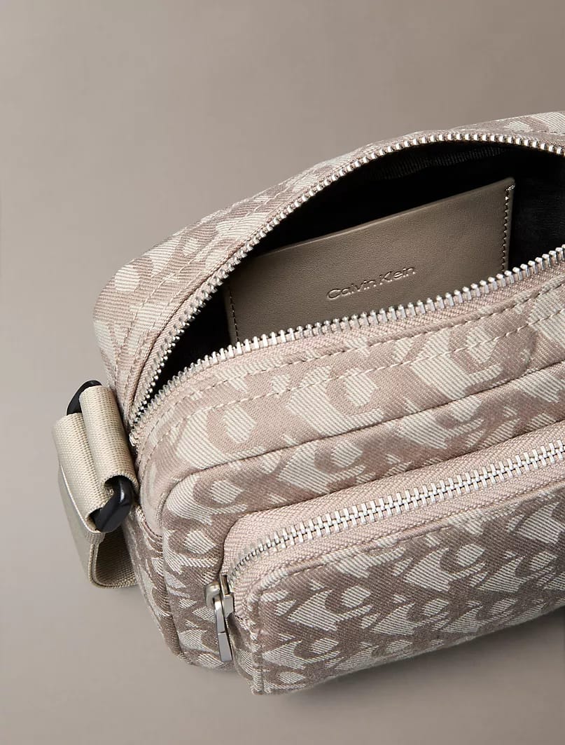 Calvin Klein Tiracolo Castanha Padrao CK