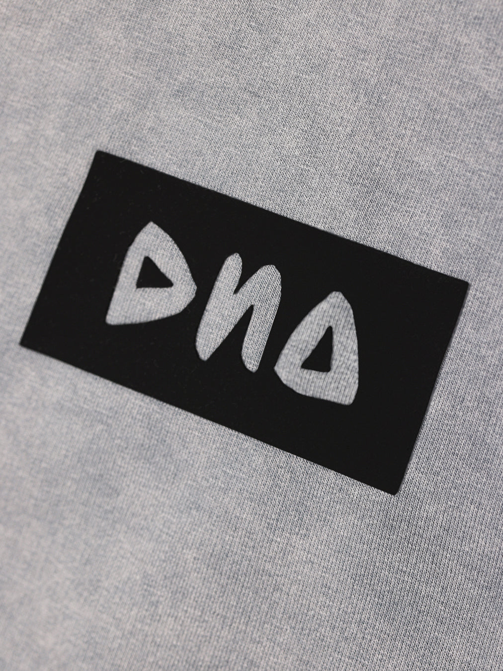 DNA Manga Cava Monochrome Cinza Claro