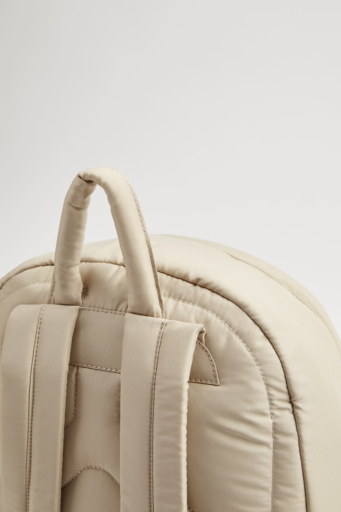 Zara Mochila Acolchoada Creme