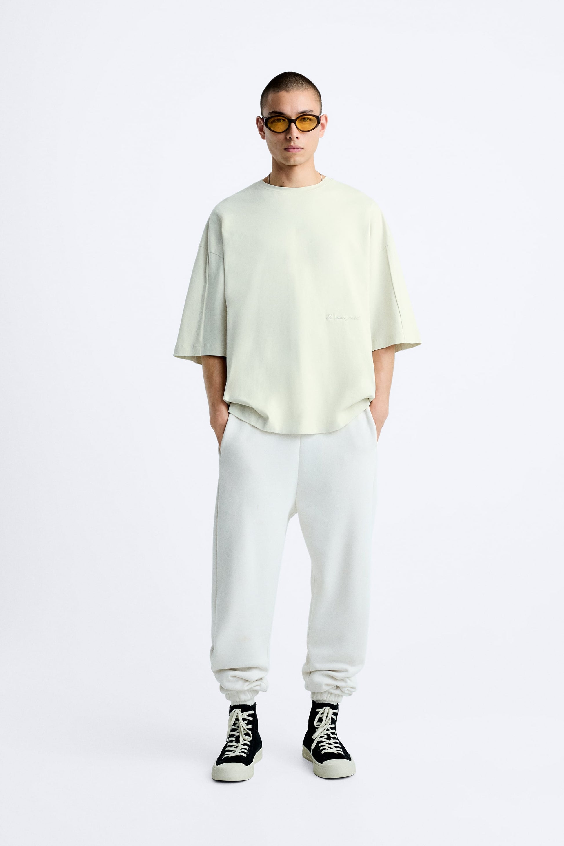 Zara T-Shirt Oversized Bordada