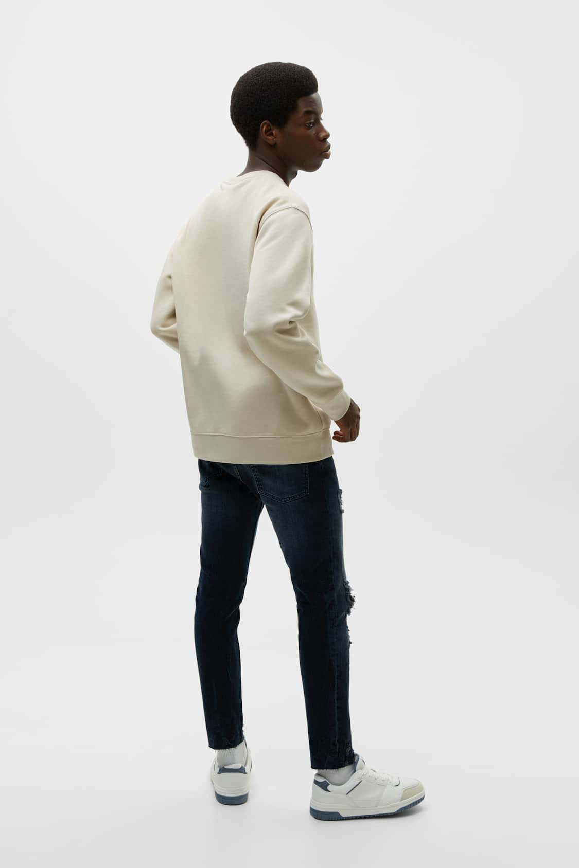Pull&amp;Bear Calças Jeans Skinny Fit Com Rasgões Desfiado