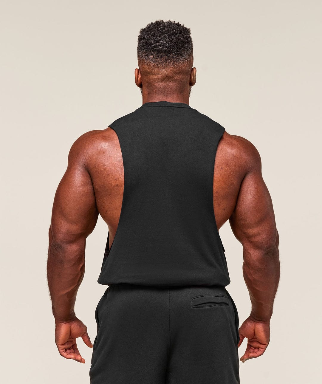 Gymshark Manga Cava Tanque Critical 2.0 Preta