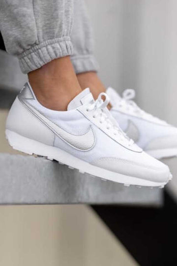 Nike Daybreak Silver