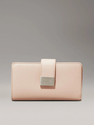 Calvin Klein Carteira Hardware Rose Dust