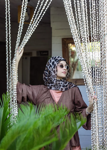 Kimono em Linho Amassado Castanho