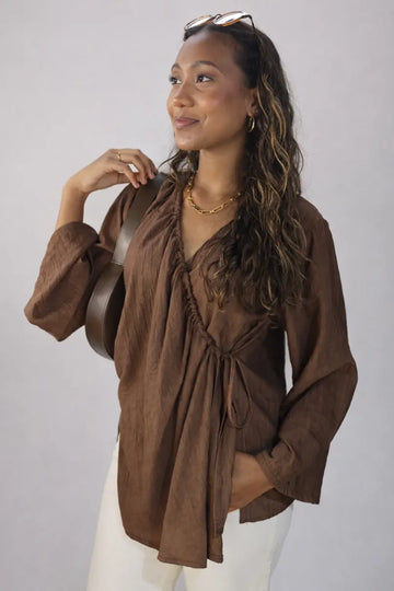 Kimono em Linho Amassado Castanho
