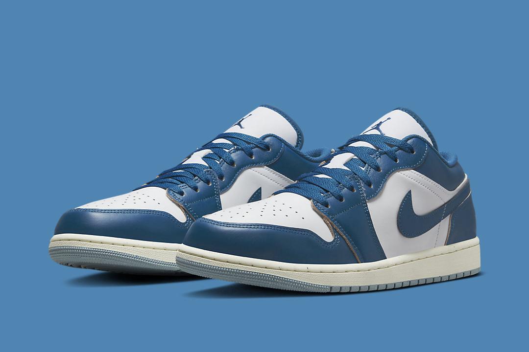 Jordan 1 low SE Blue