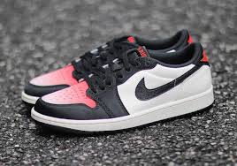 Jordan 1 low PSG