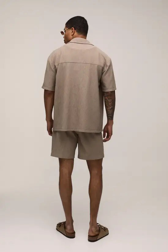 Man Conjunto Oversized Castanho